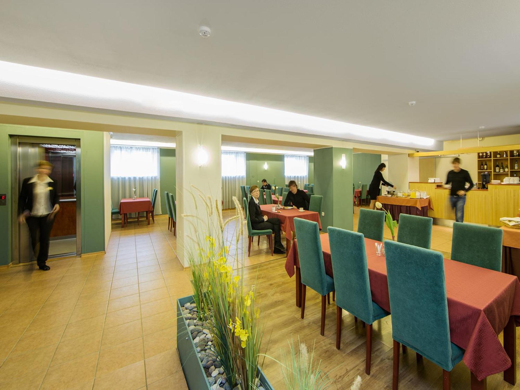 Arabella Hotel Курессааре Екстер'єр фото